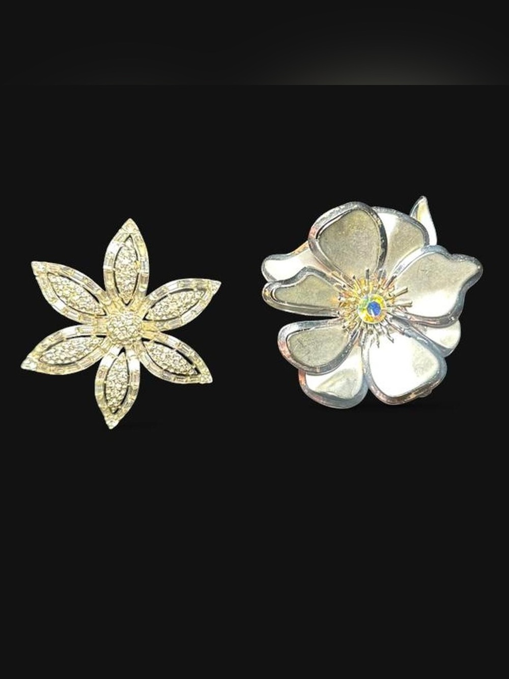 Lot of 2 Silver Floral Brooch Pins - Women's Jewelry